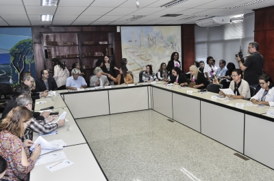 Em audiência no Tribunal de Contas, Almeida Lima discute investimentos no tratamento do câncer (Foto: SES)