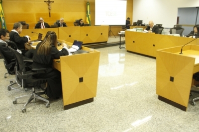 Conselheiros julgam processos de contas anuais em sessão do Pleno (Foto: Cleverton Ribeiro)