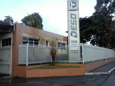 Trabalhadores da Deso param atividades em protesto contra privatização (Foto: Sindisan/SE)