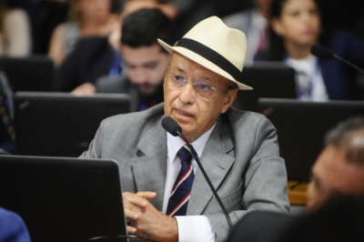 Senador Antonio Carlos Valadares (Foto: Site Valadares)