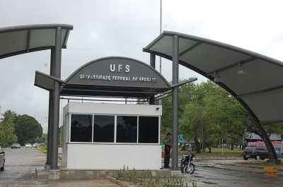  Roubo ocorreu em frente à UFS (Foto: Arquivo Portal Infonet)