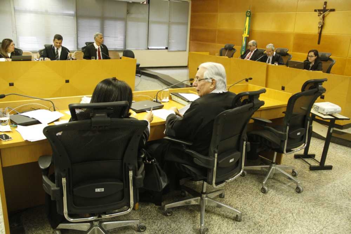 Colegiado julga contas anuais de gestores sergipanos em sessão do Pleno (Foto: Cleverton Ribeiro/TCE/SE)