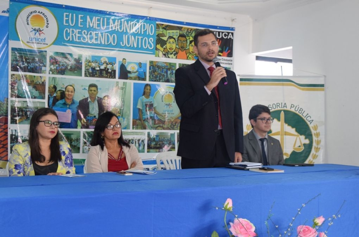 Defensores Públicos de Sergipe destacam o papel da Defensoria na Oficina de Formação do Projeto "Eca nas Escolas" (Foto: DPE/SE)