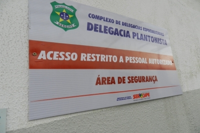  Mulher tem carro e pertences roubados no Luzia (Foto: Arquivo Portal Infonet)