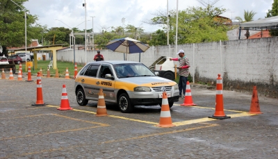 Mudanças no exame prático de direção são apresentadas aos Centros de Formação de Condutores (Foto: ASN))
