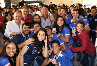 Jackson Barreto entrega abastecimento de água, quadra e pavimentação em Nossa Senhora da Glória (Foto: Jorge Henrique/ASN)