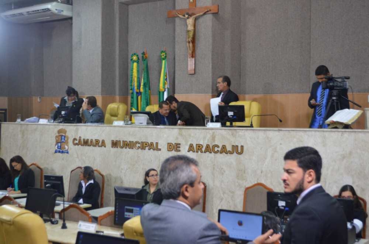 Câmara aprova aumento salarial para servidores da Casa (Foto: Portal Infonet)