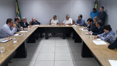 Almeida Lima volta a discutir assistência aos pacientes com câncer na Alese
(Foto: SES)