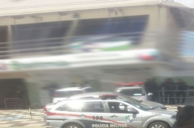 Homem invadiu galeria no bairro São José (Foto: whatsapp/grupo Aracaju)