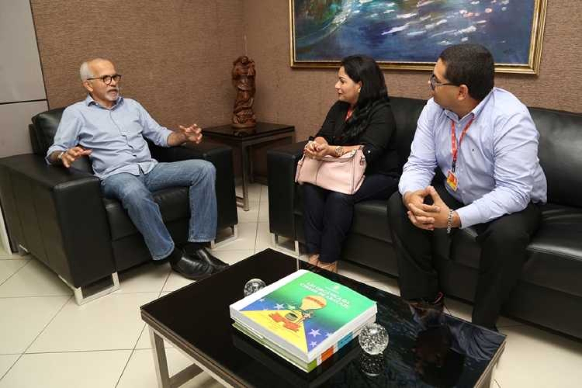 Prefeito de Aracaju busca parceria com setor privado para geração de emprego (Foto: Marco Vieira/PMA)