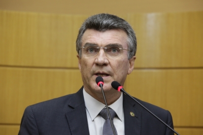 Garibalde Mendonça faz apelo na Alese para reabertura da agência do BB em Salgado (Foto: César de Oliveira)