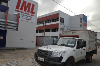  Também permanece no IML, o corpo do ambulante que foi atropelado na Orla (Foto: Arquivo Infonet)