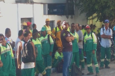 Trabalhadores participaram de reunião na SRT (Foto: Arquivo Portal Infonet)