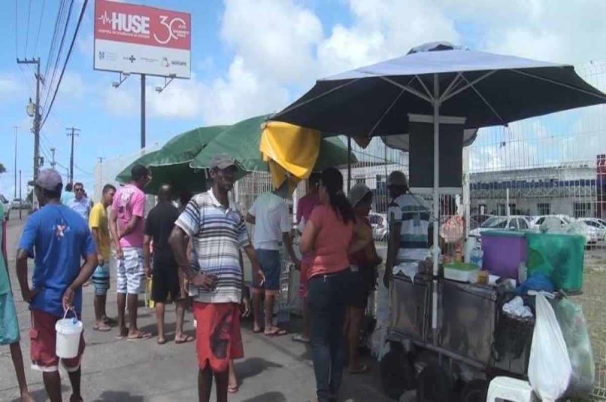 Apenas cinco comerciantes continuam no local (Foto: Portal Infonet)