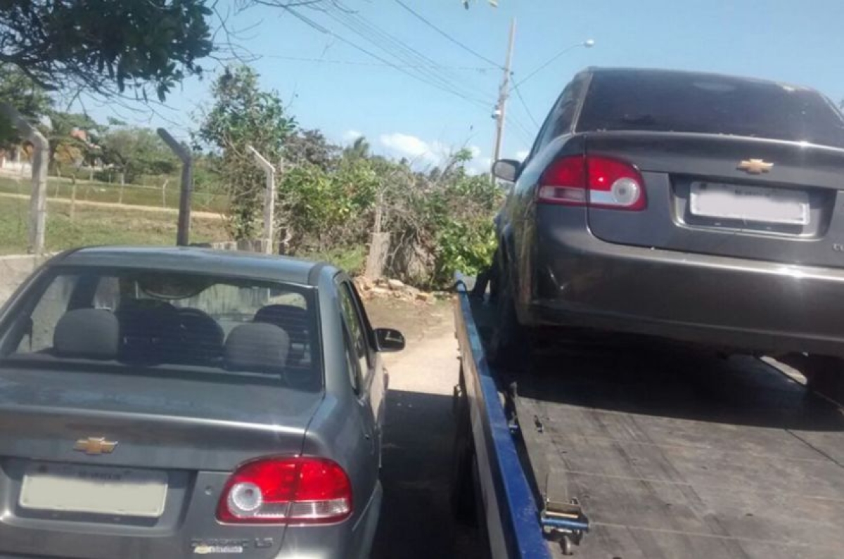 Polícia recupera veículo roubado na Zona de Expansão (Foto: SSP/SE)