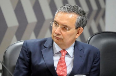 Eduardo Amorim lamenta não construção do hospital do câncer em Sergipe (Foto: Assessoria de Imprensa  Senador Eduardo Amorim)