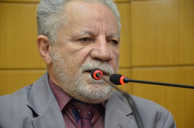 Francisco Gualberto oficializa rompimento com deputada Ana Lúcia (Foto: Jadílson Simões)