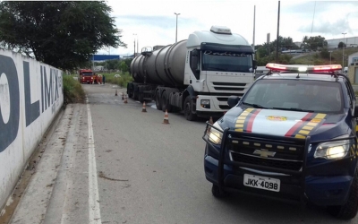 Local foi isolado pela PRF (Foto: PRF/SE) 