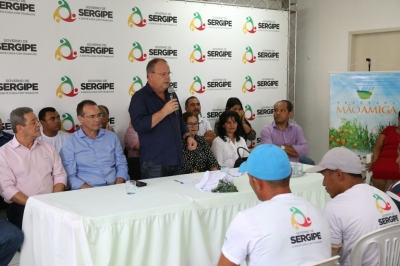 �??Mão Amiga�?� ameniza vida dos trabalhadores rurais de Nossa Senhora das Dores e Siriri (Foto: Jorge Henrique/ASN)