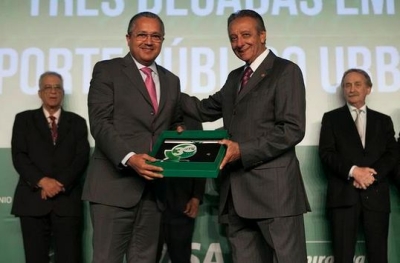 Adierson Monteiro recebe homenagem nacional por trabalho dedicado ao Transporte Público (Foto: Setransp)