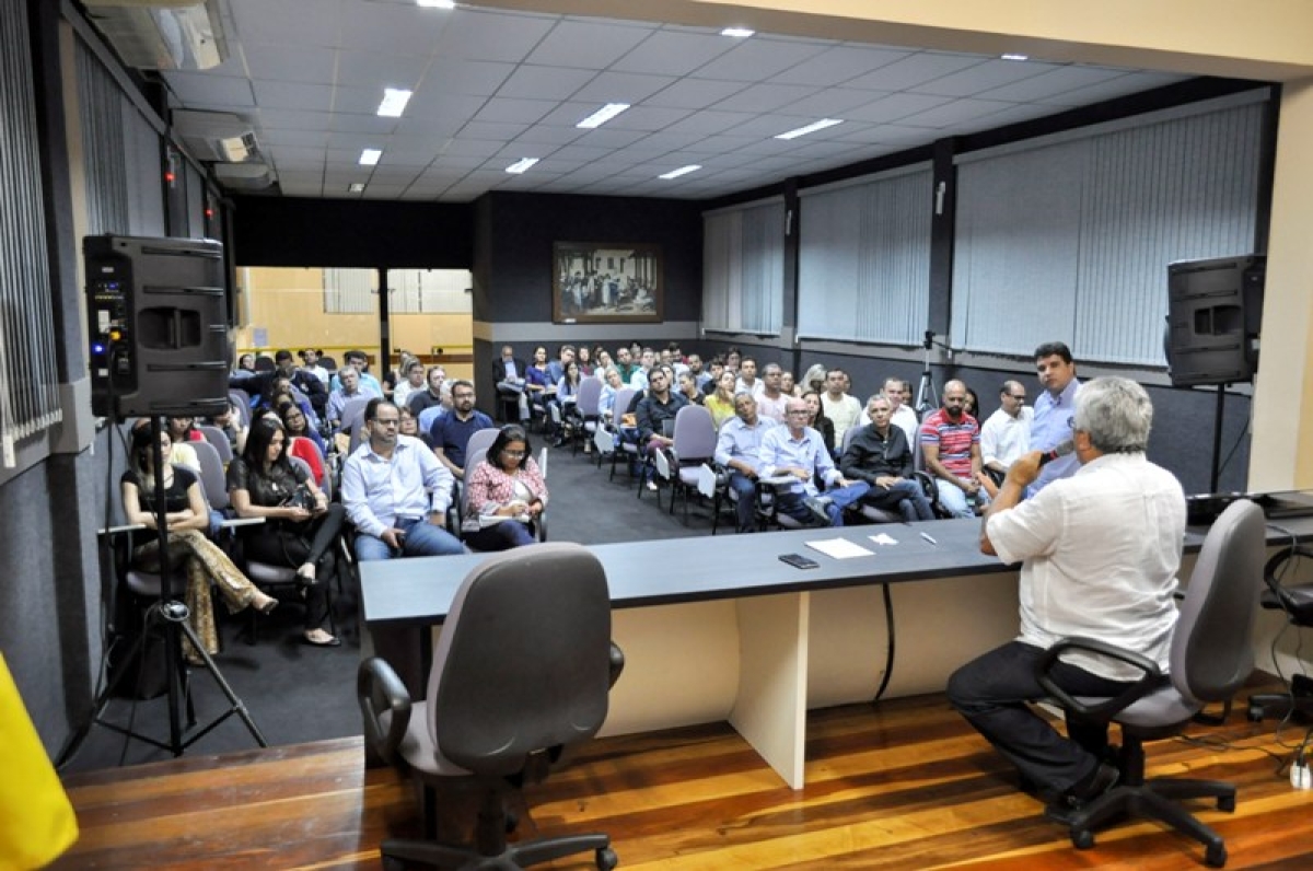 Secretário da Saúde de Sergipe se reúne com gestores e estimula atitudes em favor da qualificação da saúde (Foto: SES/SE)