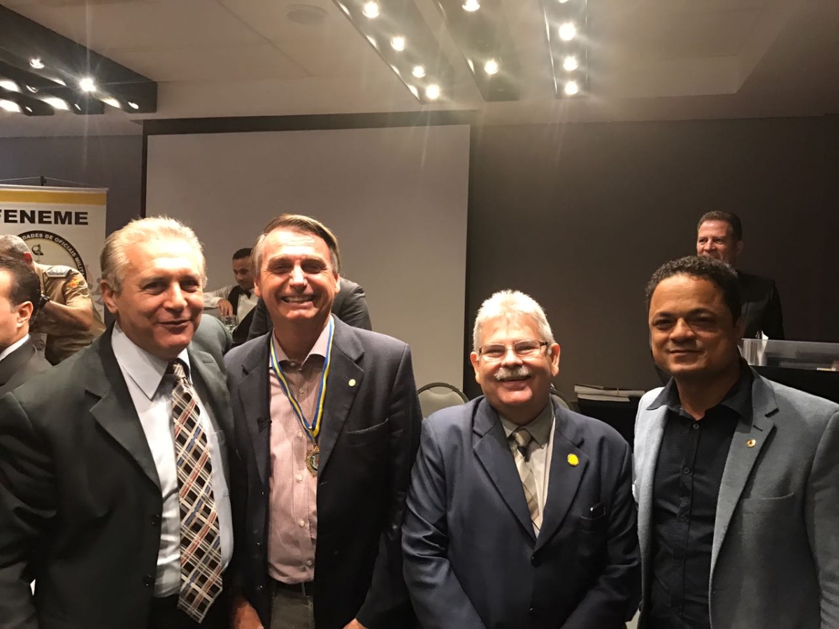Capitão Samuel indica o nome de Jair Bolsonaro para receber o título de cidadão sergipano (Foto: Assessoria Capitão Samuel)