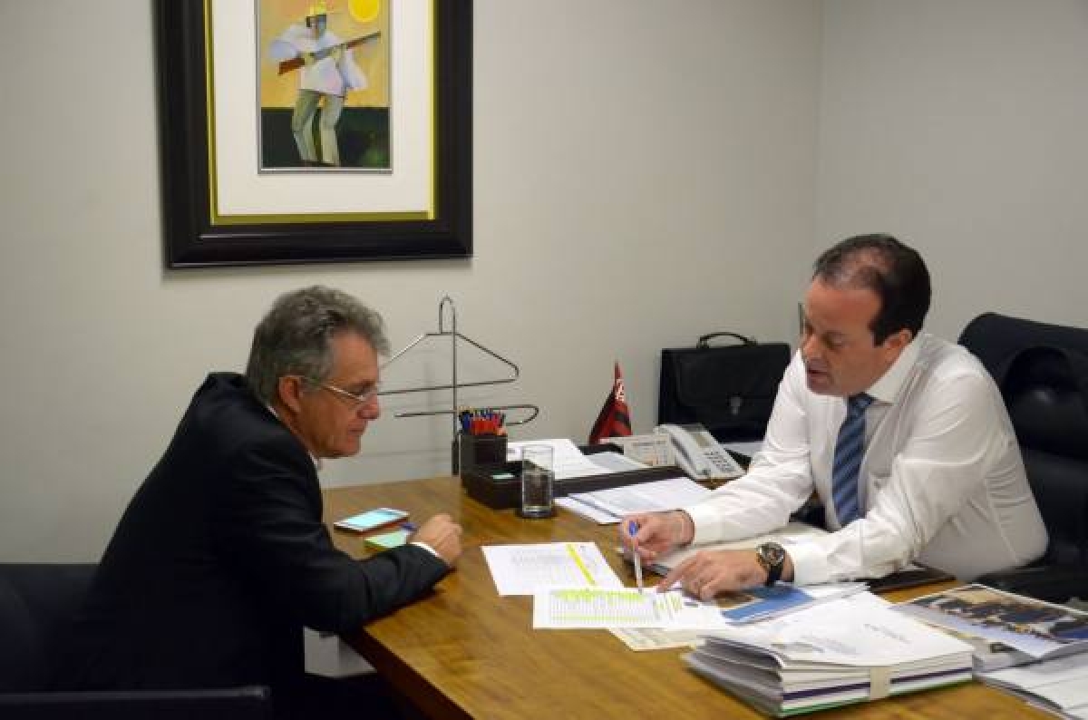 Prefeito de Glória agradece ao deputado André Moura por liberação de verbas (Foto: Site André Moura)