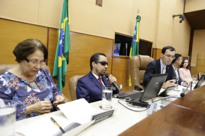 �??Não temos passeios públicos acessíveis em Aracaju�?�, denuncia Lucas Aribé (Foto: César de Oliveira )