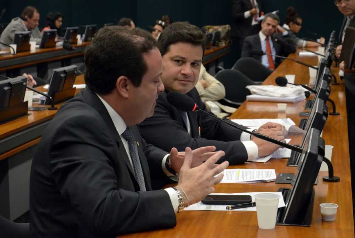 Aprovada na Câmara identidade profissional dos radialistas  (Foto: Site André Moura)