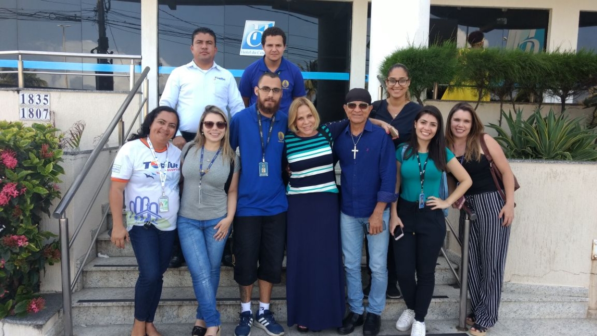 Claudete Troiano grava especial para a TV Aparecida em Sergipe com o apoio do deputado Moritos Matos (Foto: Andréa Oliveira)