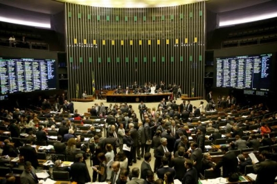 A reforma política foi aprovada esta semana para que algumas regras passem a valer em 2018 (Foto: Wilson Dias/Agência Brasil)
