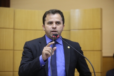 Jairo de Glória: "diretor do DER usa o órgão para fazer política" (Foto: César de Oliveira)