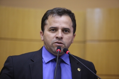 Jairo de Glória cobra reestruturação do IPES em Glória (Foto: César de Oliveira )