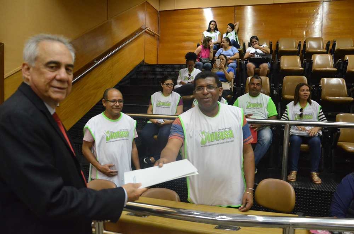 Sintasa/Sergipe pede aos deputados criação de decreto de garantia aos servidores da FHS (Foto: Jadilson Simões/Agência Alese)