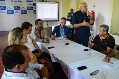 Prefeito de São Cristóvão reúne gestores municipais e discute distribuição de emendas federais (Foto: Márcio Garcez)