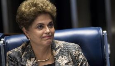 A ex-presidenta Dilma Rousseff durante sessão em que fez sua defesa no Senado (Foto: Marcelo Camargo/Agência Brasil)
