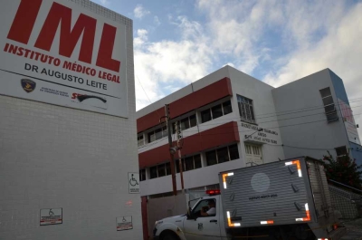 Corpo está no IML e ainda não foi identificado (Foto: Arquivo Portal Infonet)