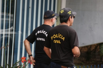 Suspeito de roubar equipamentos fotográficos é preso na Barra dos Coqueiros (Foto: SSP)