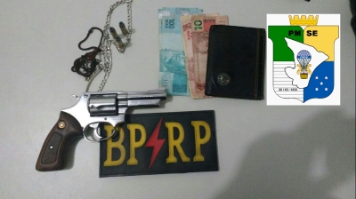 Homem é preso com arma de fogo após invadir residência no Santa Maria (Foto: SSP)