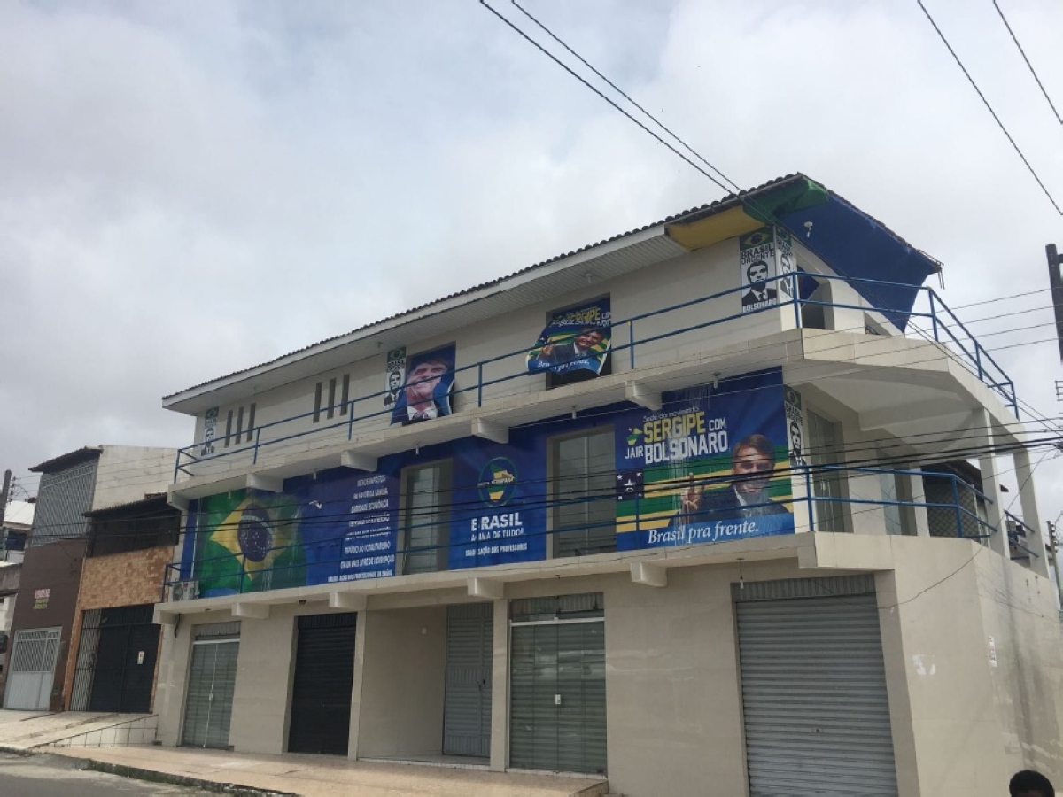 MP Eleitoral constata instalação de comitê de campanha irregular de Bolsonaro em Aracaju (Foto: Assessoria MP/SE)