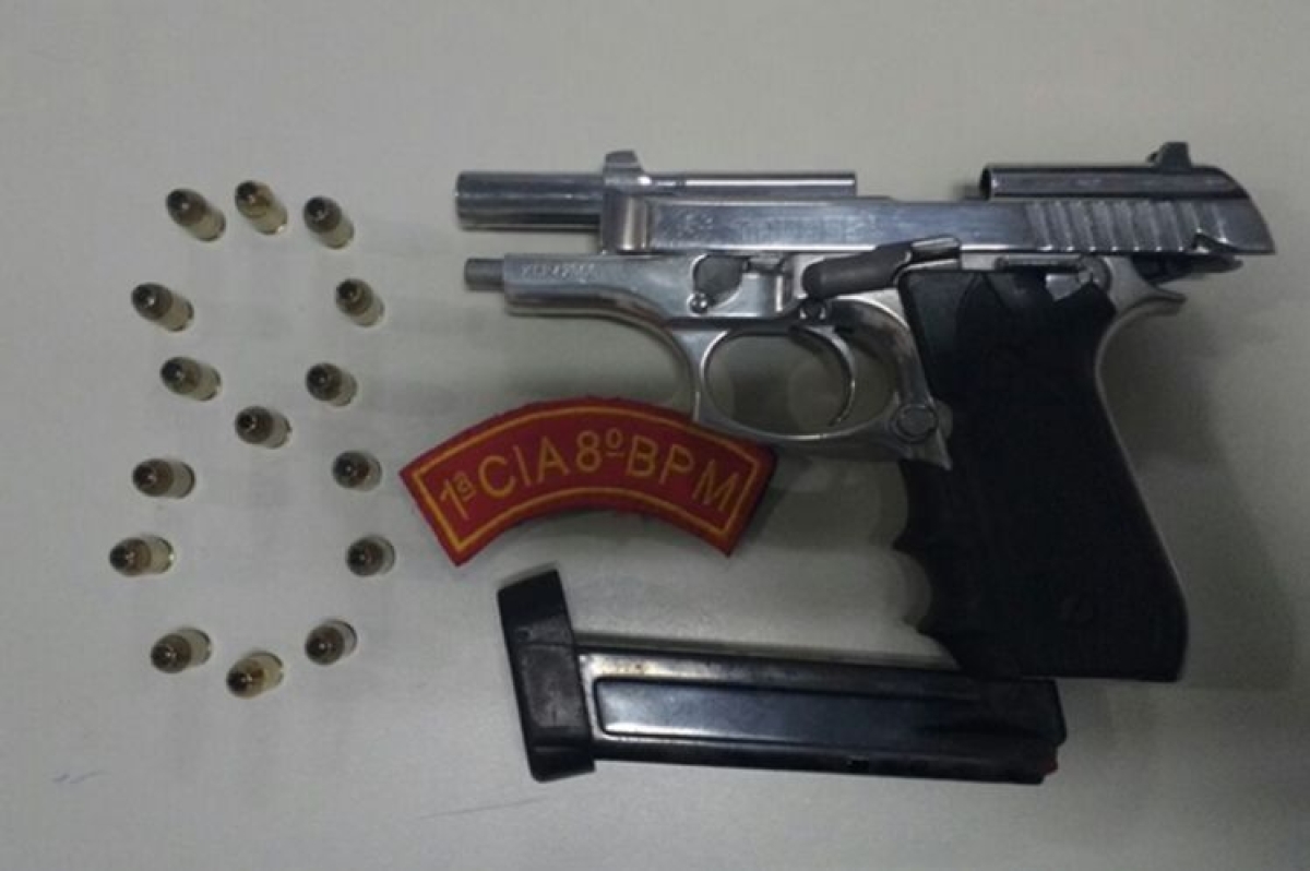 Homem é preso após troca de tiros com a polícia no Siqueira Campos (Foto: SSP/SE)