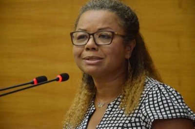 Especialista faz exposição sobre Sífilis Congênita na Alese (Foto: Jadílson Simões/Agência Alese)