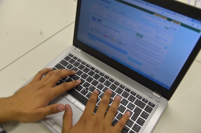 Receita Federal paga nesta quinta, 16/11, o sexto lote de restituição do Imposto de Renda 2017 (Foto: Arquivo Agência Brasil)