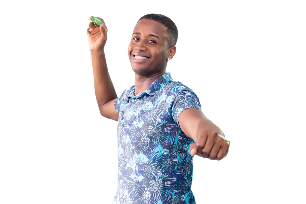 Vocalista do grupo baiano RV, Jorginho Pereira (Foto: Divulgação)