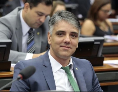 "Valmir Monteiro quer desviar o foco do fracasso da sua gestão", afirma Fábio Reis (Foto: T. DANTAS)