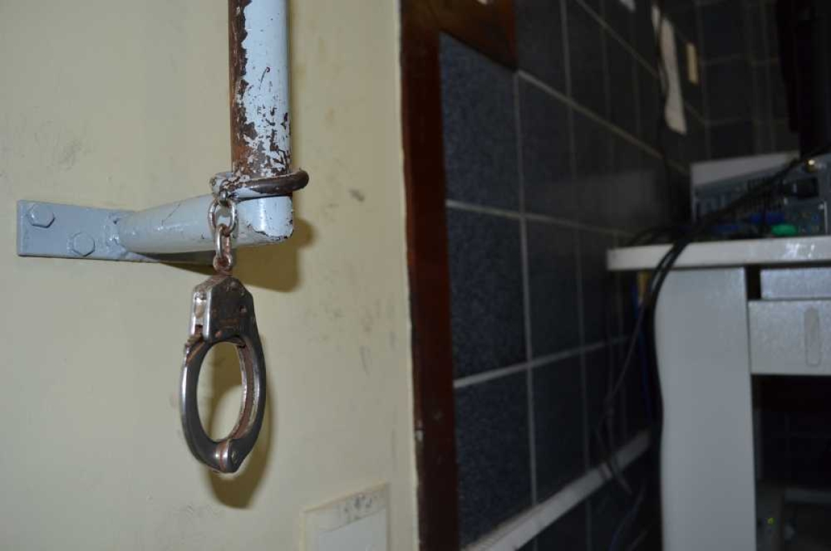 Acusado foi detido por populares e levado à delegacia pela Polícia Militar (Foto: Arquivo Portal Infonet)