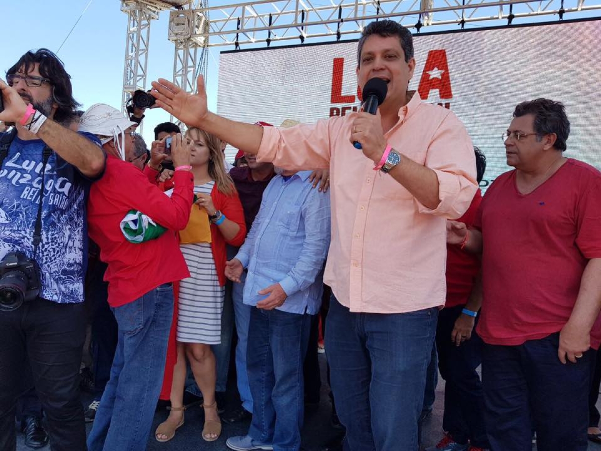 Márcio Macêdo convida população sergipana para participar de mobilização em defesa de Lula (Foto: Assessoria Márcio Macêdo)