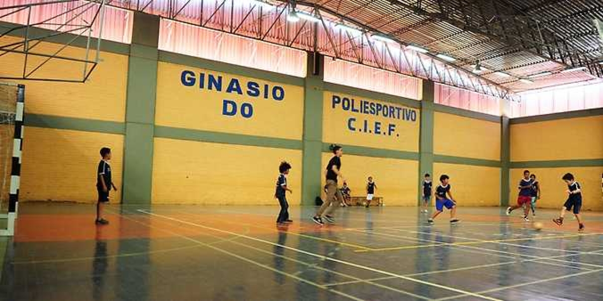 Especialistas defendem que escolas contratem profissionais de educação física para atividades com crianças do primeiro ao quinto ano (Foto: Pedro Ventura/ Arquivo Agência Brasília)