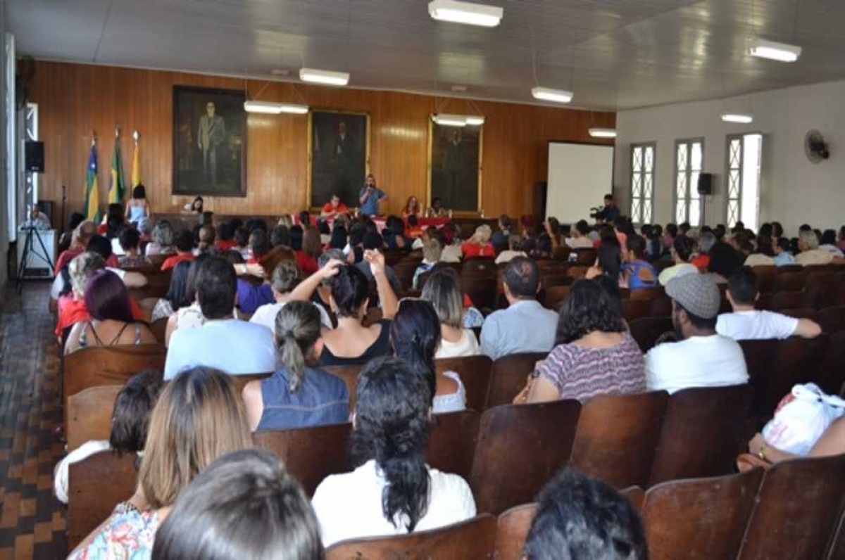 Magistério estadual paralisa atividades dia 09 de maio (Foto: Sintese)