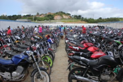 Início da visitação dos lotes do 50º Leilão de Veículos do Detran/SE (Foto: Detran/SE)